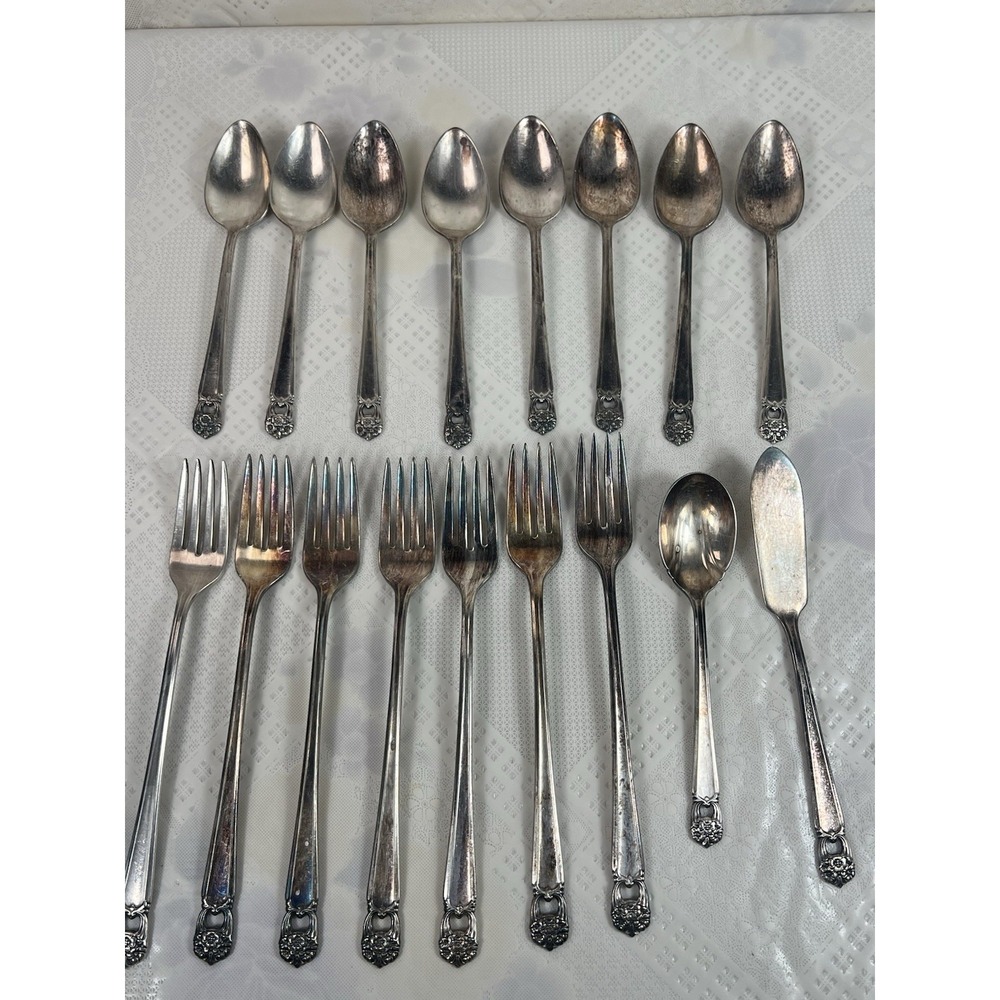 Lot of 1847 Rogers Bros International Silver Eternally Yours - 17 various pieces